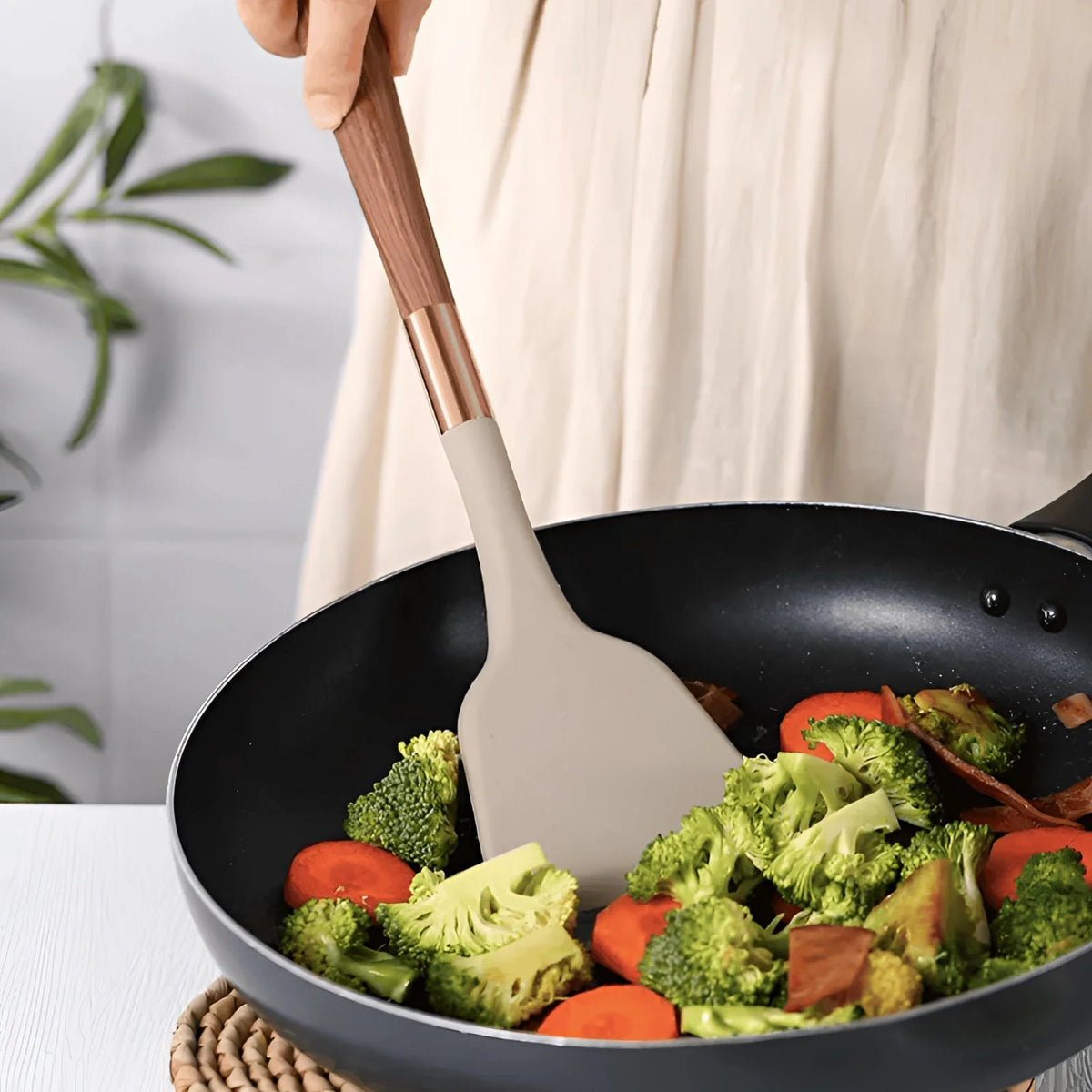 Utensil Set 10-Piece Heat-Resistant Silicone Wood Handles