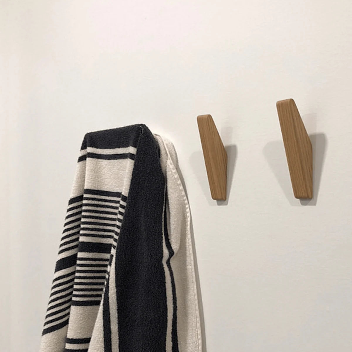 Wall Hooks Solid Wood Two-Tone Design