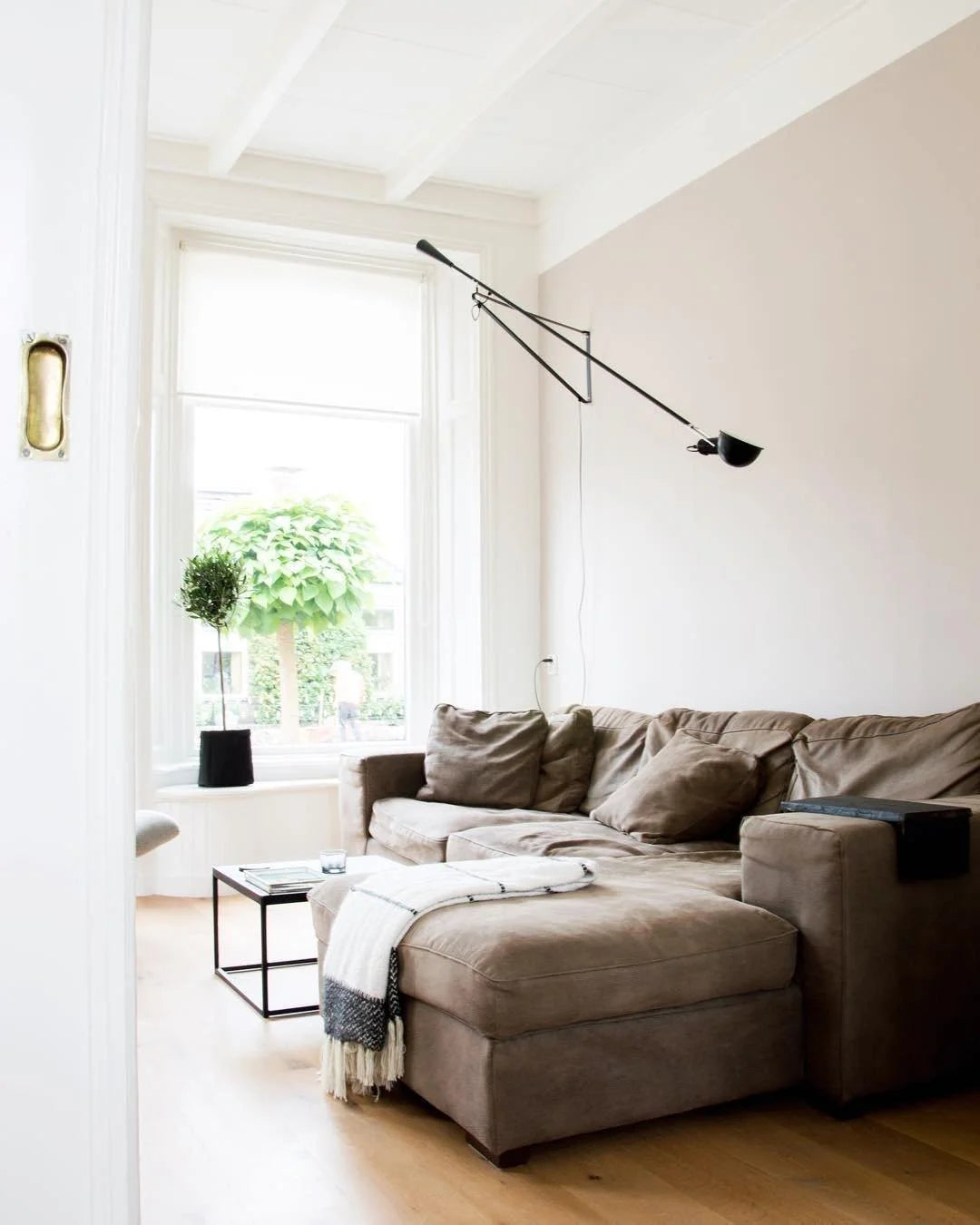 Wall Lamp Swing Arm Adjustable Cast Iron Counterweight
