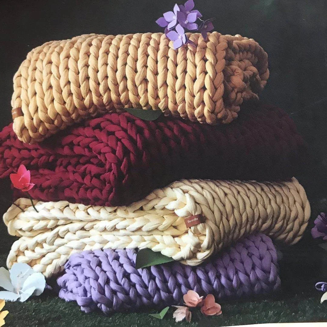 Weighted Throw Blanket Hand-Woven Chunky Knit Braided Edge